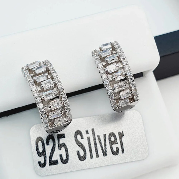 "925 Sterling Silver Cubic Zirconia Earrings, UU1P6A6161 - Picture 1 of 11